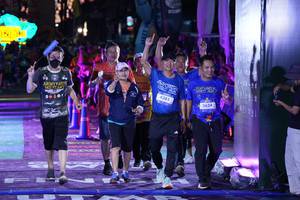 BIB: 4385, 3624
                            <button type="button" onclick="openModal(26261218)" class="btn btn-primary btn-sm float-right btn-popup" data-toggle="modal" data-target=".modal-high-quality">
                        <i class="fas fa-shopping-cart"></i> Add to Cart
                    </button>
                                            <button type="button" onclick="isThisMe(26261218, true)" class="btn btn-success btn-sm float-right btn-popup btn-isme hidden" data-toggle="tooltip" data-placement="bottom" title="นี่คือรูปของคุณใช่ไหม คลิกที่นี่เพื่อเอาเข้าอัลบั้ม">
                        <i class="fas fa-plus"></i> Add to album
                    </button>
                    <button type="button" onclick="isThisMe(26261218, false)" class="btn btn-warning btn-sm float-right btn-popup btn-isnotme hidden">
                        <i class="fas fa-ban"></i> Remove from album
                    </button>